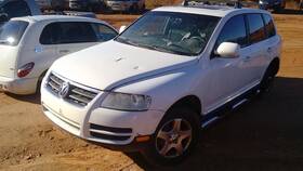Volkswagen 621-54419 Wiper Transmission Thru 11/06 Fits 04-07 Touareg 262152