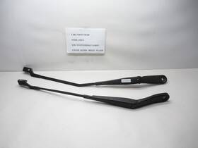 30753525 Volvo 30753526 10-17 Xc60 Front Windshield Wiper Washer Arm Set Oem