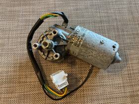 Volvo 3518120-5 O.e 940 940gl 940gle Turbo Sedan Wagon Windshield Wiper Motor 3518120
