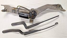 8397020414 Volvo 93-97 850 Windshield Wiper Transmission Motor Arms Video Shows Working