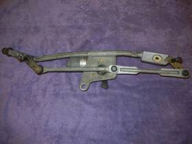 8624239 Volvo 2001 - 2007 S60 V70 Xc70 Windshield Wiper Motor / Transmission Assembly 8624239 Volvo 2001 - 2007 S60 V70 Xc70 Windshield Wiper Motor / Transmission Assembly
