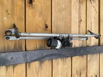 06-13 Land Range Rover Sport Windshield Wiper Motor With Linkage 95012138. Fixed Price $39.33.